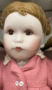 Mint Condition 1988 91/2" Porcelain Handpainted Doll"Tansie Comes to visit
