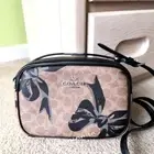 NWT COACH CZ769 Jamie Camera Bag In Signature Canvas With Bow Print