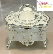 WHITE TIN ALLOY VINTAGE MUSIC BOX : YOU ARE MY SUNSHINE