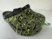 Crocs Baya Clogs Unisex Size Men's 11 Tiger Camouflage Seasonal Printed Slip-On