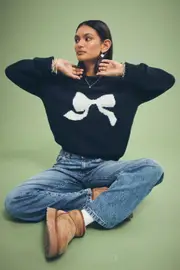 [Supré] Supré - Bambie Crew Jumper - Midnight navy/bow XS MIDNIGHT NAVY/BOW