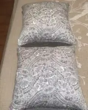 Set 2 Ralph Lauren Gray White Paisley Feather Insert Indoor/Outdoor Pillows 18”