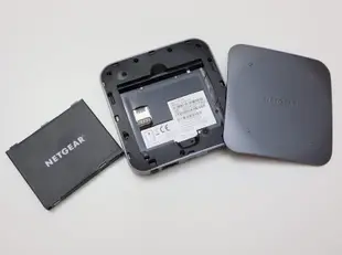 全頻段5CA 澳洲版 Netgear M2  MR2100 分享器4G LTE WiFi 無線路由器SIM 行動網卡M1