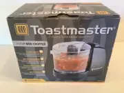 NEW Toastmaster 1 1/2 Cup Mini Chopper Model TM-67MC Flawlessly Chops Vegetables