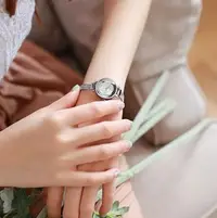 在飛比找Yahoo!奇摩拍賣優惠-正品聚利時julius女錶 鋼帶時尚精致小巧學生錶手鍊復古女