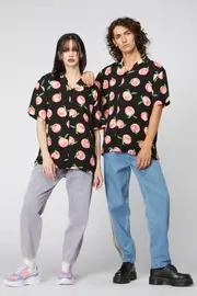 Peachy Print Unisex Shirt