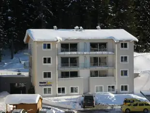 Aladin Apartments St Moritz