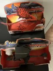 How to Train Your Dragon TOOTHLESS Power Action Catapult Tail & HOOKFANG 2013