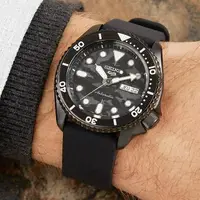 在飛比找森森購物網優惠-【SEIKO】精工 5 Sports系列 堀米雄斗聯名 迷彩