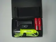 1600 Lm Diving Dive Flashlight Torch CREE XM-L T6 w/2x 18650 Batteries & Charger
