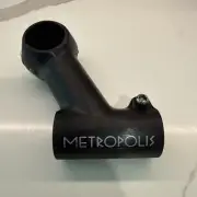 METROPOLIS Bike Stem 31.8 x 30° x 90mm Brushed Black Alloy