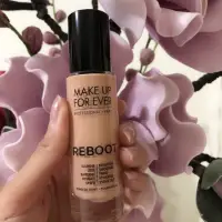 在飛比找蝦皮購物優惠-Make up for ever REBOOT精華粉底液