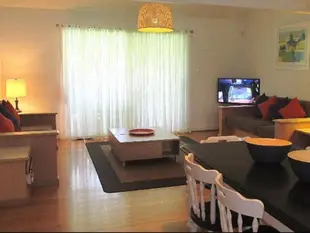 Gannet Deluxe Villa at Raffertys Resort