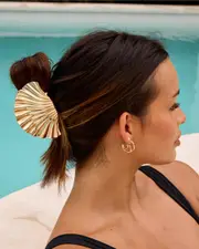 [Karyn In LA] Karyn In LA Women's Cece Clam Hair Claw Clip in Gold One Size Gold