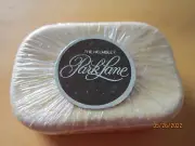 THE HELMSLEY PARK LANE Bar soap HOTEL vintage wrapped 1 1/2X2 1/2" Collectors