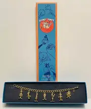 Looney Tunes Charm 7" Gold tone Bracelet 1990 Collectors Edition in original box