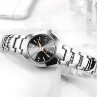 在飛比找蝦皮購物優惠-手錶情侶手錶韓式時尚休閒男士石英手錶夜光鋼帶石英男錶防水女錶