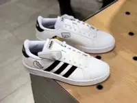 在飛比找Yahoo!奇摩拍賣優惠-Adidas/阿迪達斯 NEO蛋黃哥聯名男女情侶休閑運動鞋F