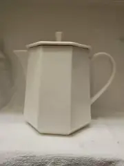 Lenox Entertainment 365 Shape Teapot