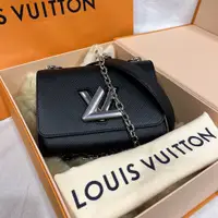 在飛比找PopChill優惠-[二手] LOUIS VUITTON LV 黑色EPI銀扣T