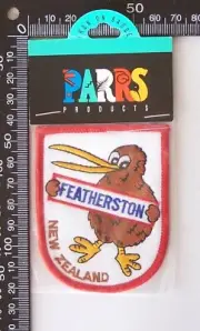 VINTAGE FEATHERSTON NZ KIWI TRAVEL SOUVENIR WOVEN PATCH CLOTH SEW-ON BADGE