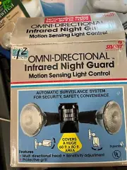 Vintage Snapit Levito Infared Night Gaurd Motion Sensing Security Light 51176