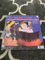 Vintage Eureka Witch Cauldron Cat Frog Diecut Honeycomb Centerpiece NOS