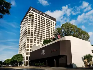 洛杉磯市中心希爾頓逸林酒店DoubleTree by Hilton Los Angeles Downtown