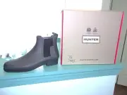 BRAND NEW MENS HUNTER BOOTS SZ.12.