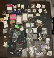 Jewelry Lot New With Tags 64 Pieces Liz Claiborne Lea Sophia Paparazzi Napier +