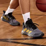 【現貨速發】ADIDAS OWNTHEGAME 2.0團隊款實戰運動籃球鞋男子 灰色/黑色/金色 46(285MM)