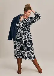 [Virtuelle] Taking Shape Natural Gerbera Floral Dress Size 10 in Navy / Coconut Milk, Viscose - Plus Size Women's Clothing Navy / Coconut Milk