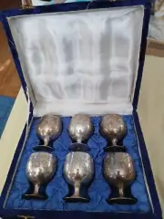 Vintage Eales 1779 Silverplate Mini Chalis or egg cup Set 6 in blue velvet box