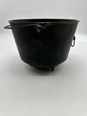 Griswold Erie No 8 Bean Pot/Kettle Cauldron 3 leg Round Bottom No 789