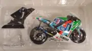 Colin Edwards. Yamaha YZR-M1. MotoGP 2007. GP Assen. Minichamps 1/12