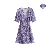 在飛比找ETMall東森購物網優惠-少女紫色小碎花桔梗圍裹式茶歇裙