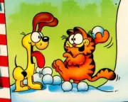 VTG Postcard Garfield Odie Snow Snowball Seasons Greetings