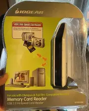 IOGEAR USB 2.0 Hi-Speed Card Reader Model-GFR901SM Compact Flash Memory New.