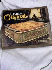Vintage Pyrex Originals Fireside Bakeware - (#2225-F) 8” Square Baking Dish NOS!