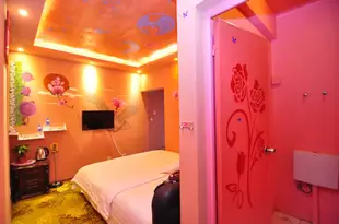 昆明菲菲主題公寓酒店Feifei Theme Apartment Hostel