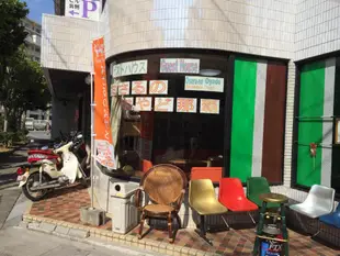 那霸大屋戶奧薩魯羅旅館Osaruno Oyado Naha