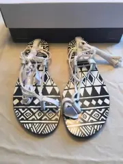 Dolce Vita Chandler Off White Leather Sandals Size 6.5 215