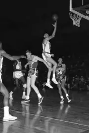 George Yardley Of The Syracuse Nationals Shoots Old Basketball Photo