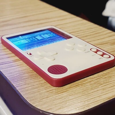 Mini Handheld Retro Game Console Razor Thin Built-in 500 Games Video Game Player