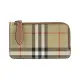 【BURBERRY 巴寶莉】Burberry Somerset內皮標LOGO PVC拼接小牛皮3卡拉鍊零錢卡夾包(典藏米)