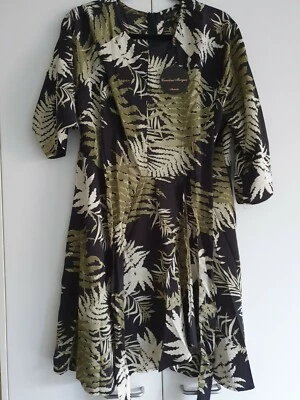 Caroline MORGAN SIZE 16 GORGEOUS leafy palm print DRESS with peek a boo slit