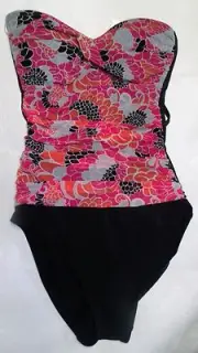 NEW JACLYN SMITH ONE PIECE SWIMSUIT BLACK PINK ORANGE FLORAL $34 MISSES SIZE 6