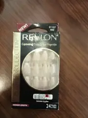 Revlon Runway Collection Medium Length Nails 24 ct NIB #91107 MOD
