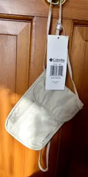NEW Vintage COLUMBIA Ultra thin Under-clothing Soft Travel Neck Wallet