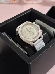 OMEGA Speedmaster Moonwatch Pink Men's & Women’s Watch - SO33P100